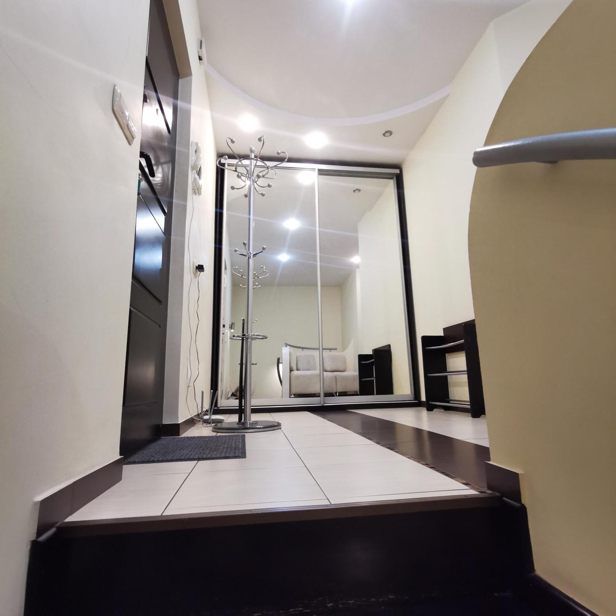 Big Apartment In Rivne Center Exterior foto